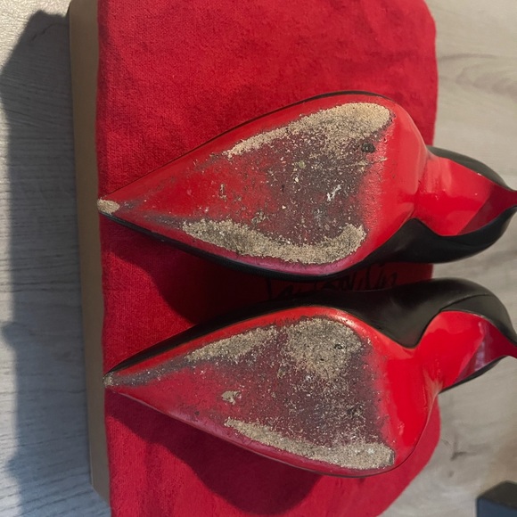Christian Louboutin Decollete 554 main image 3